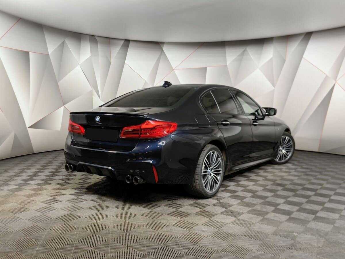 Купить BMW 5 серии 530d xDrive, 2018, 93 359 км, фото №2