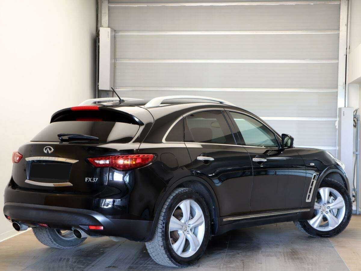 Купить Infiniti FX37, 2010, 202 500 км, фото №3