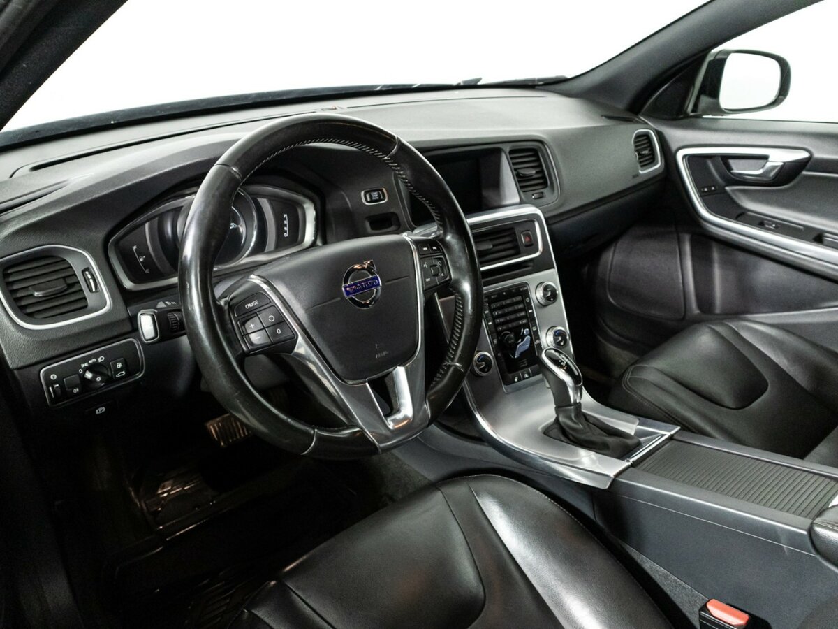Купить Volvo V60 Cross Country I, 2016, 169 104 км, фото №11