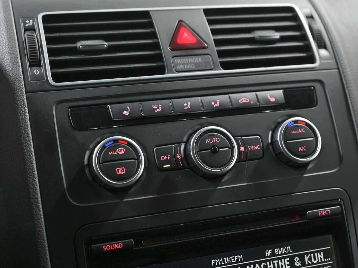 Купить Volkswagen Touran, 2013, 205 281 км, фото №11