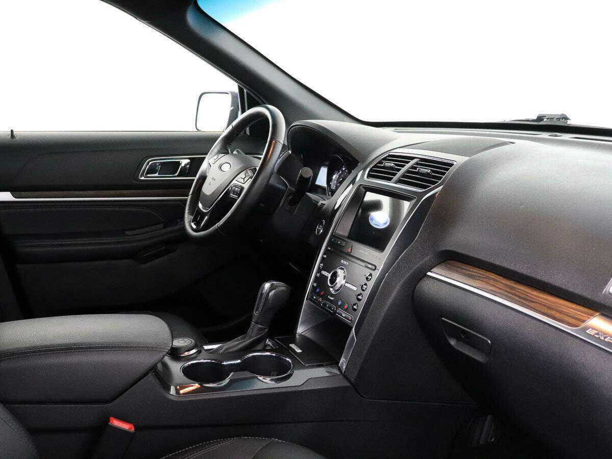 Купить Ford Explorer, 2018, 85 691 км, фото №7