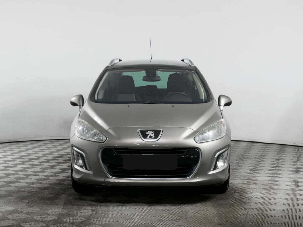 Купить Peugeot 308, 2011, 135 000 км, фото №2