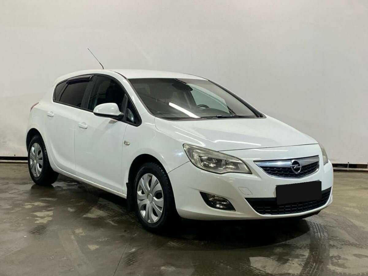Купить Opel Astra, 2010, 138 310 км, фото №3