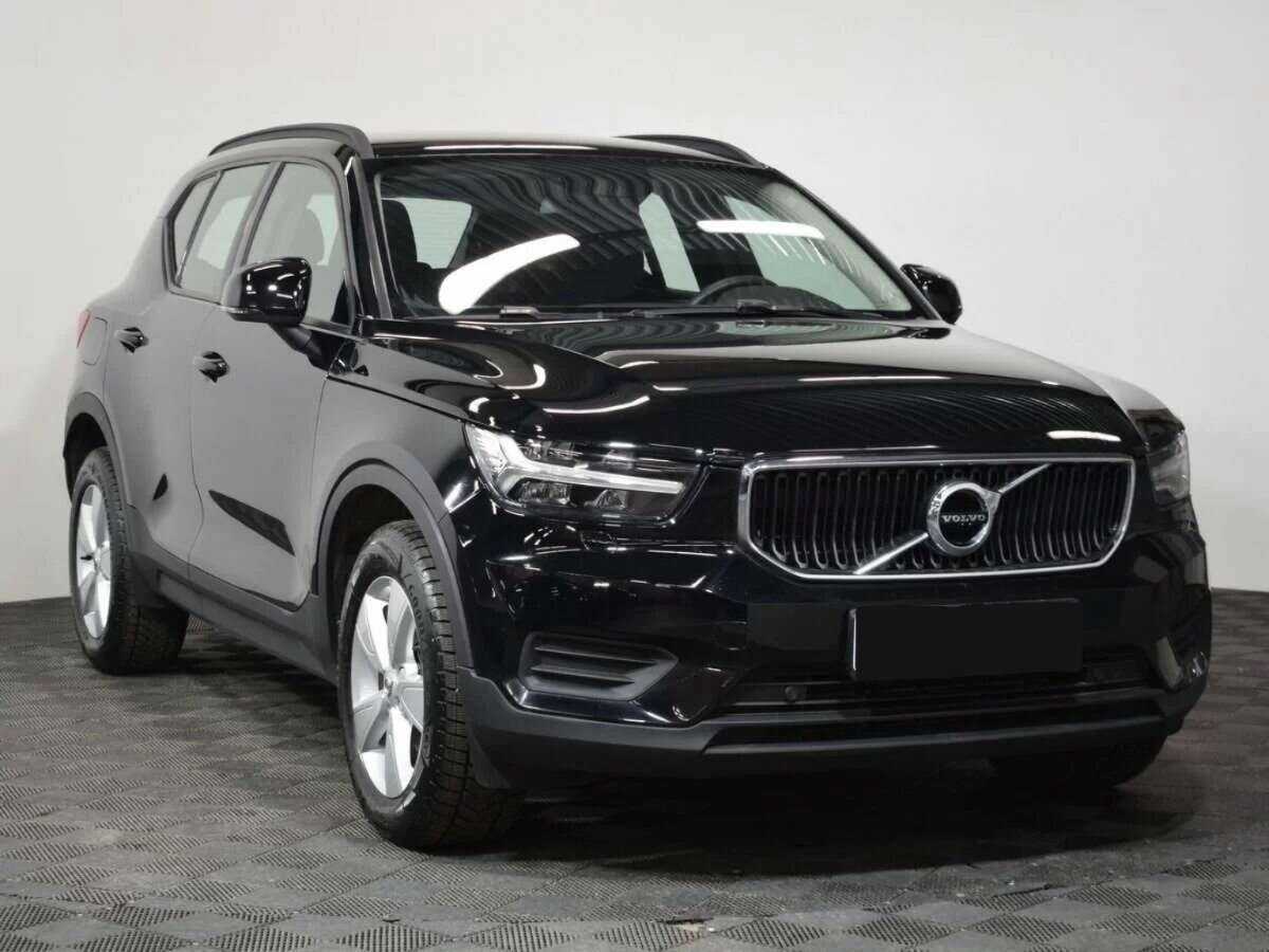 Купить Volvo XC40, 2019, 50 001 км, фото №2