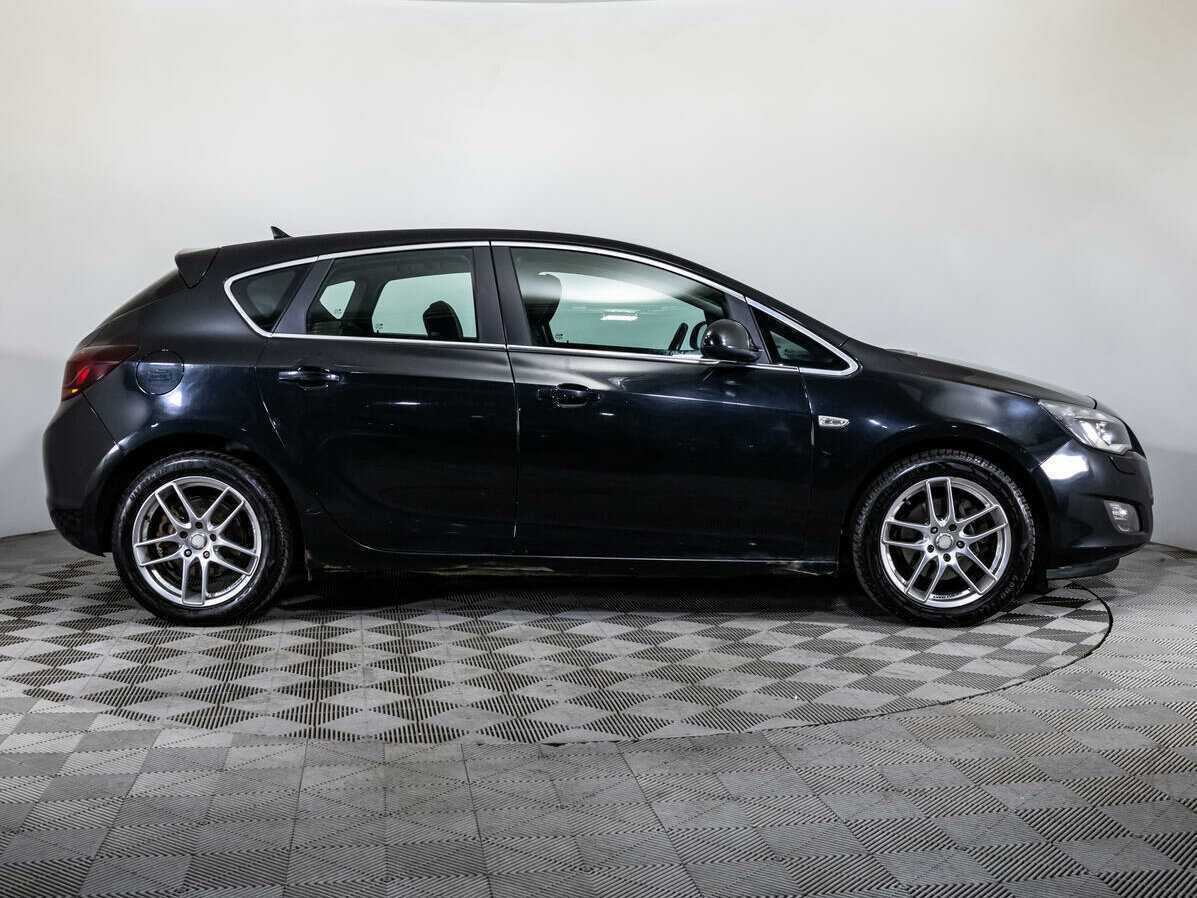 Купить Opel Astra, 2011, 85 132 км, фото №4