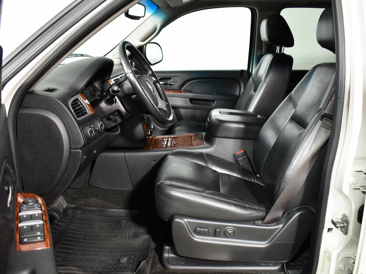 Купить Chevrolet Tahoe 6AT III, 2013, 220 264 км, фото №8