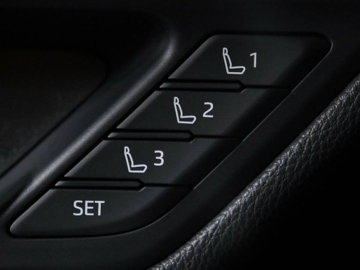 Купить Toyota Land Cruiser, 2021, 122 428 км, фото №18