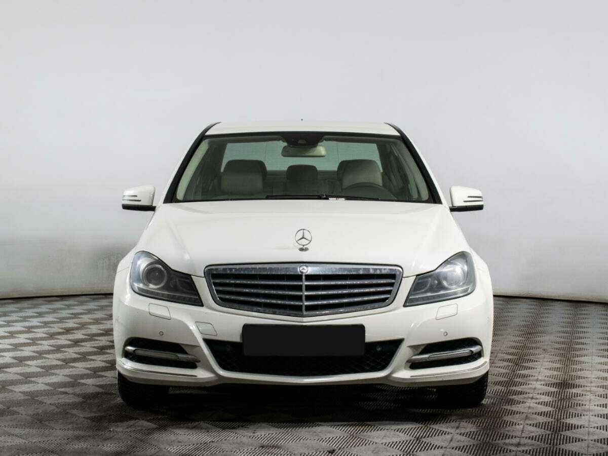 Купить Mercedes-Benz C-Класс 300, 2011, 198 377 км, фото №2