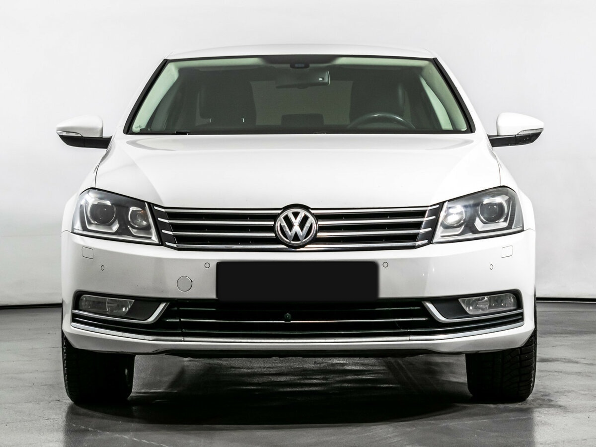 Купить Volkswagen Passat B7, 2011, 228 192 км, фото №2