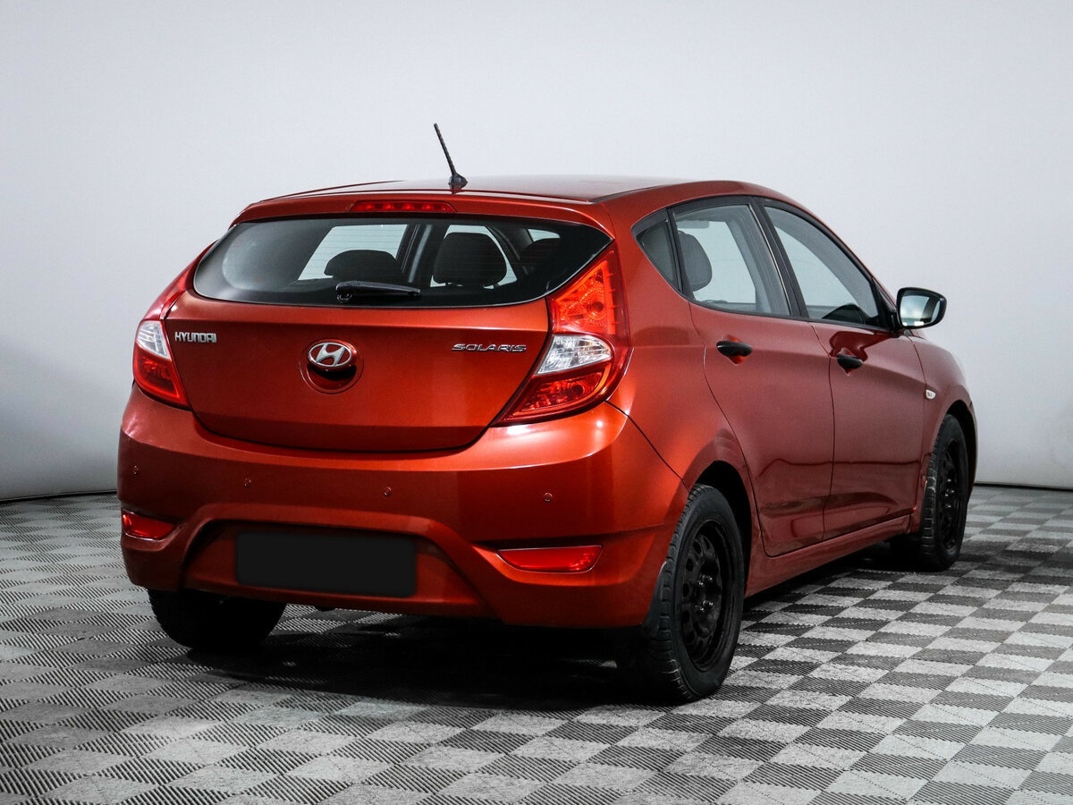 Купить Hyundai Solaris I, 2013, 160 934 км, фото №4