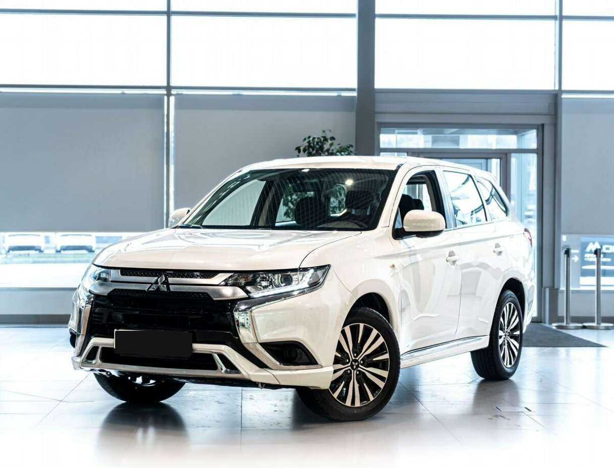 Купить Mitsubishi Outlander, 2022, 235 км, фото №1