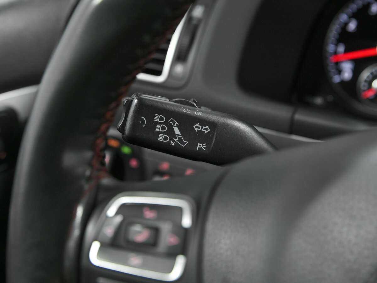 Купить Volkswagen Touran, 2013, 205 281 км, фото №9