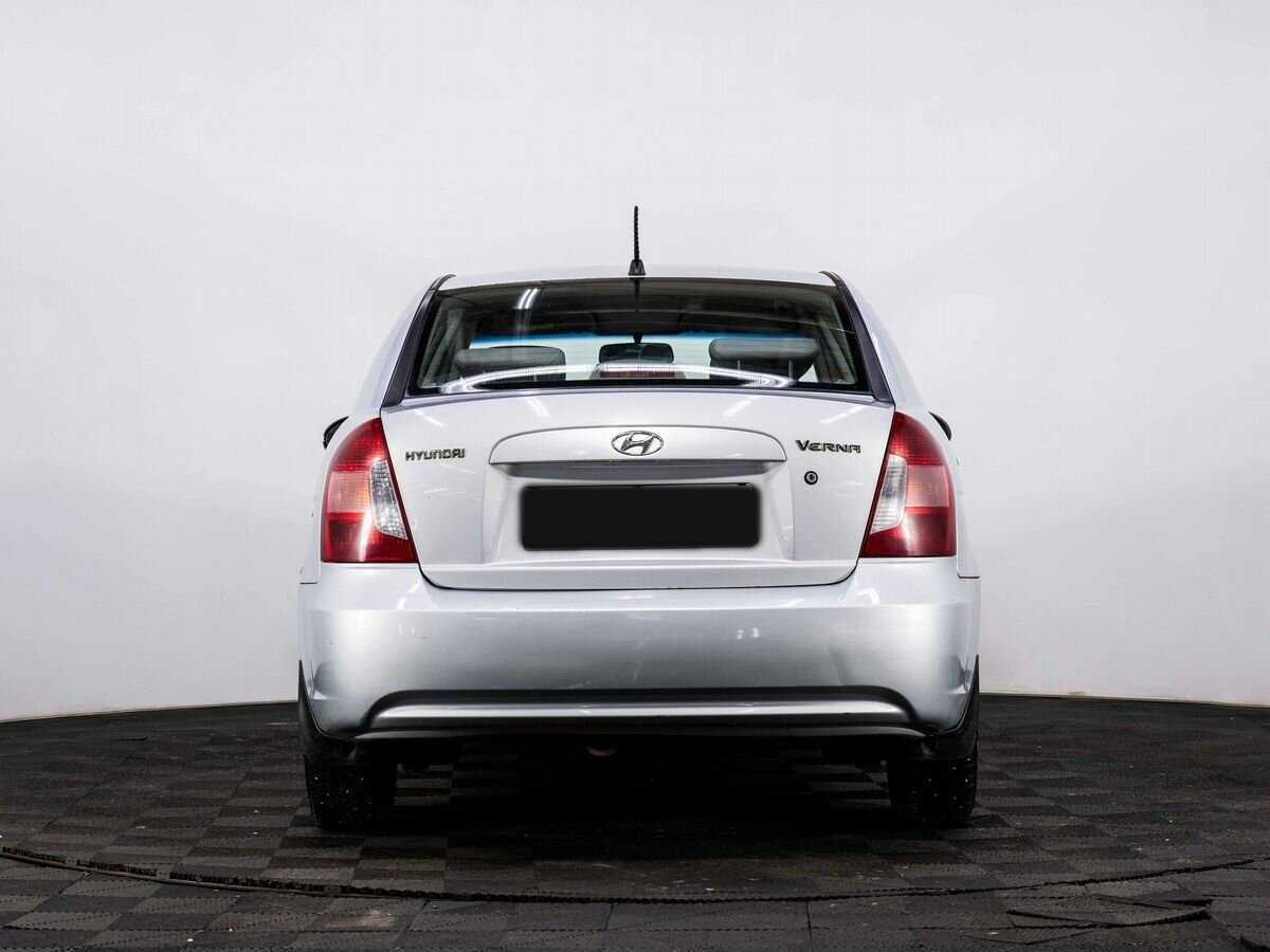 Купить Hyundai Verna, 2006, 260 000 км, фото №5