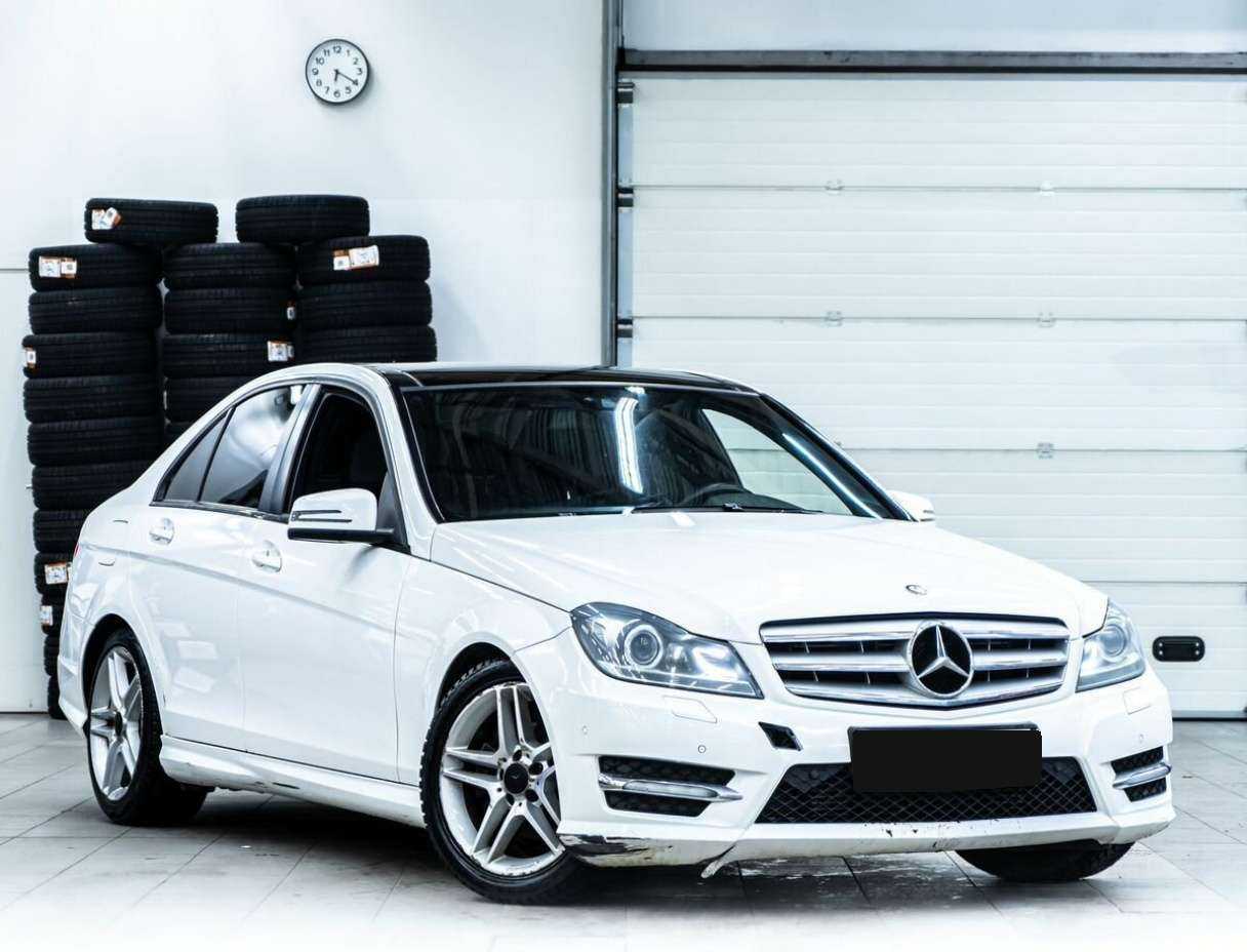 Купить Mercedes-Benz C-Класс 180, 2012, 131 800 км, фото №2