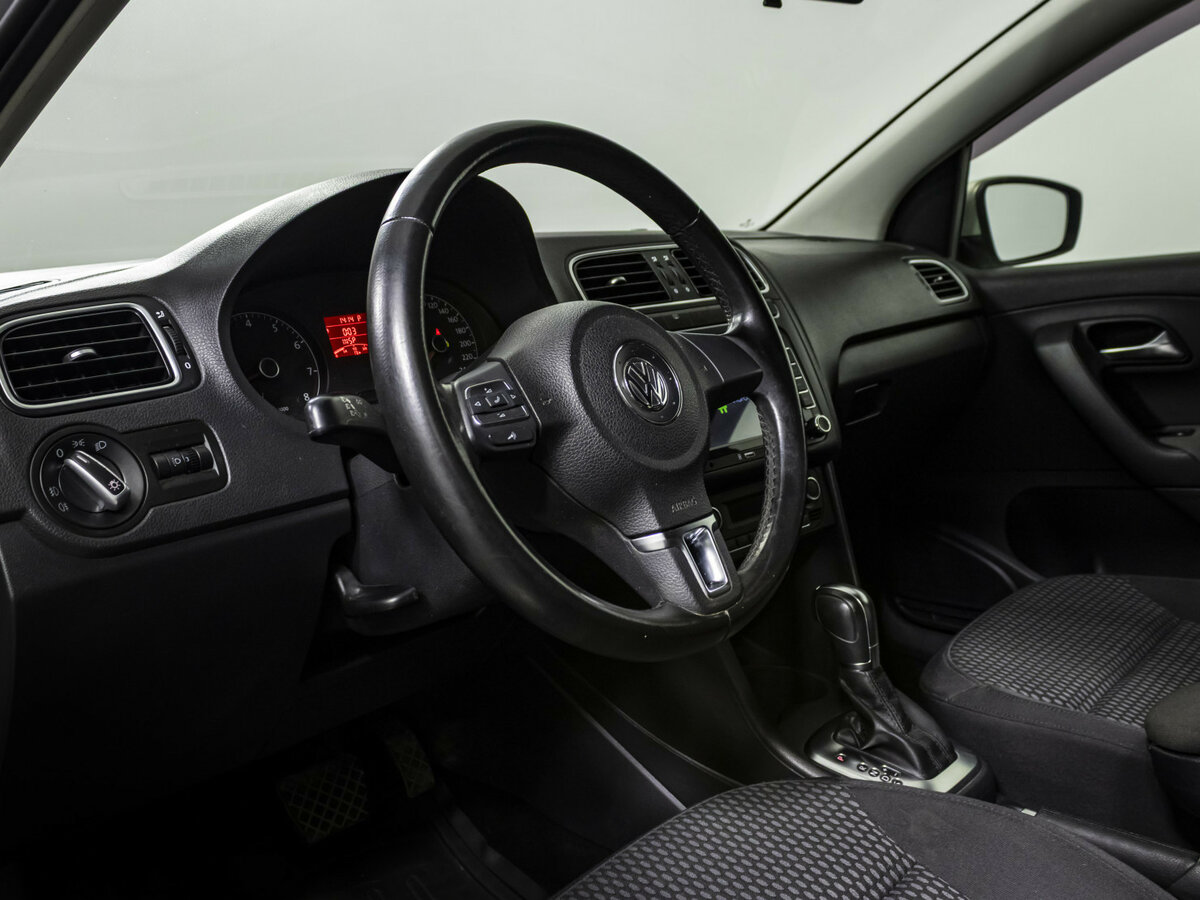 Купить Volkswagen Polo V, 2011, 134 010 км, фото №9