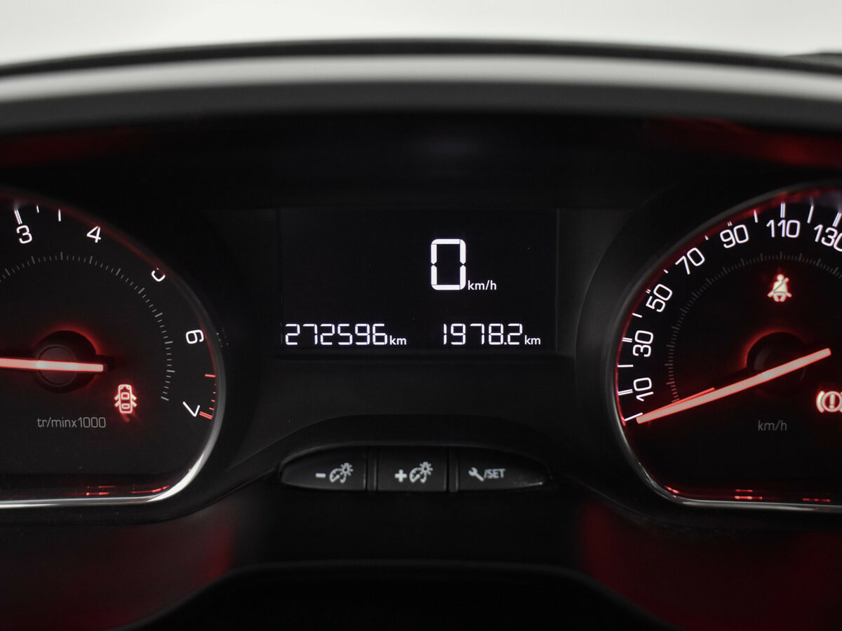 Купить Peugeot 208 I, 2013, 272 500 км, фото №19