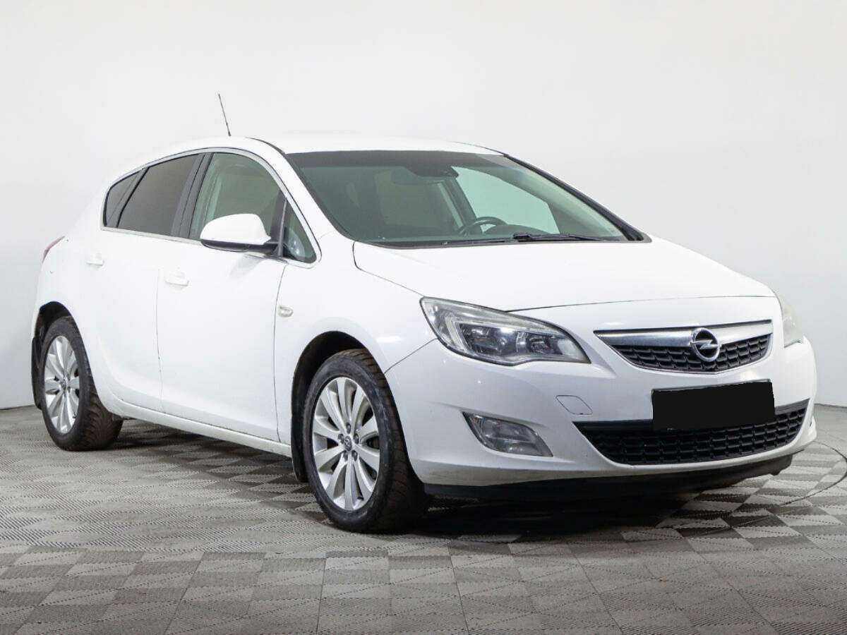 Купить Opel Astra, 2010, 217 128 км, фото №3