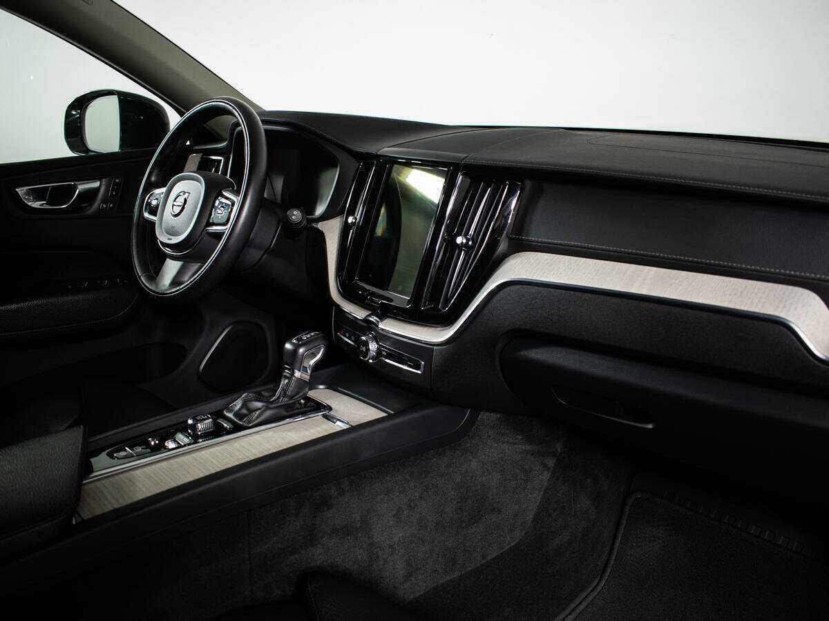 Купить Volvo XC60, 2021, 70 100 км, фото №9