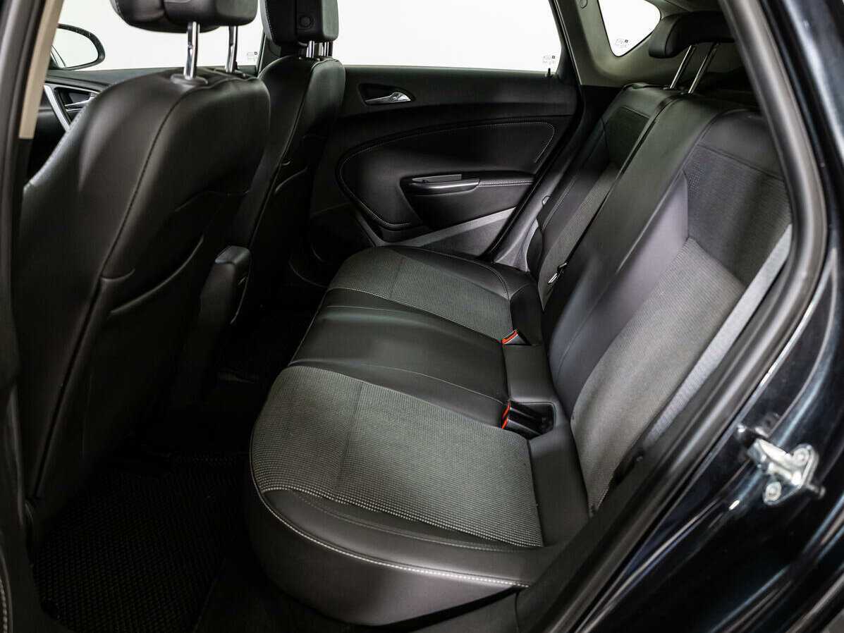 Купить Opel Astra, 2011, 85 132 км, фото №10