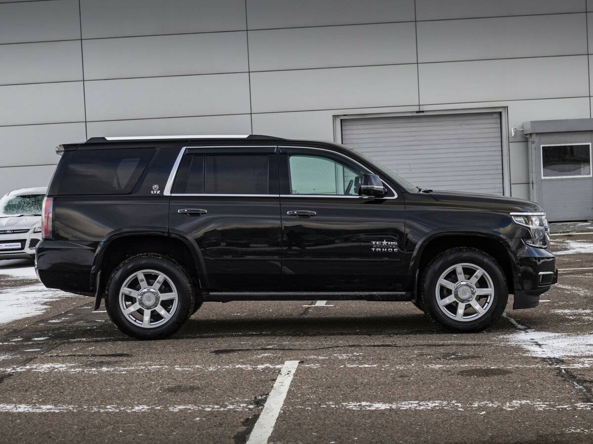 Купить Chevrolet Tahoe IV, 2016, 112 972 км, фото №4