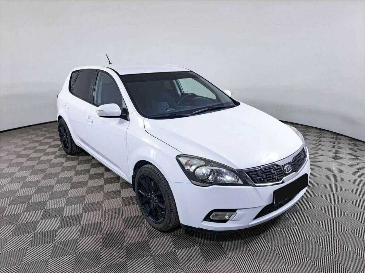 Купить Kia Ceed, 2010, 237 014 км, фото №3