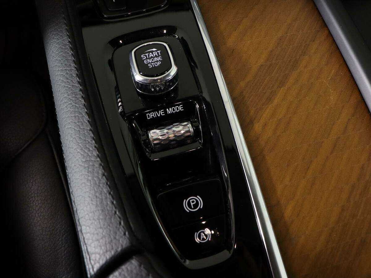 Купить Volvo XC90 Recharge, 2020, 48 964 км, фото №21