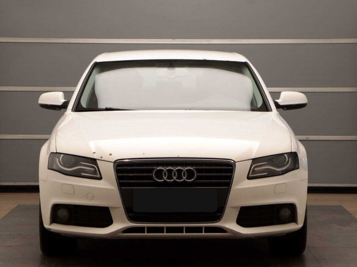 Купить Audi A4, 2010, 156 179 км, фото №2