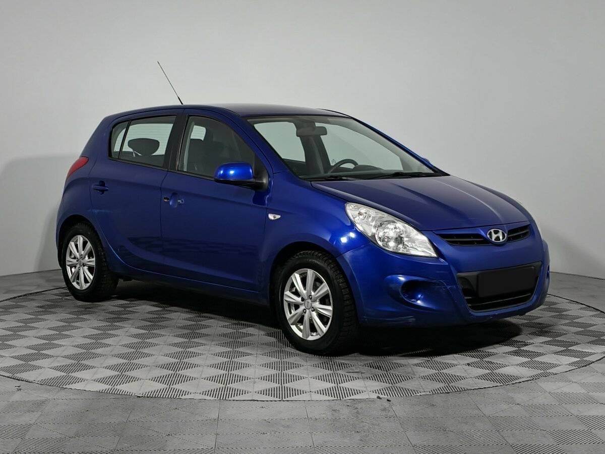 Купить Hyundai i20, 2010, 158 300 км, фото №3