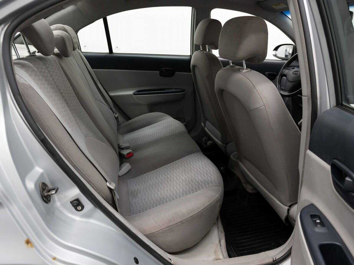 Купить Hyundai Verna, 2006, 260 000 км, фото №10