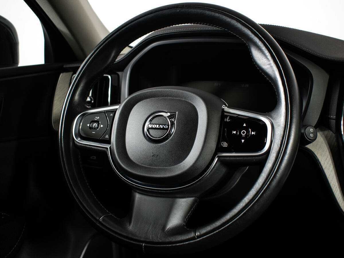 Купить Volvo XC60, 2021, 70 100 км, фото №14