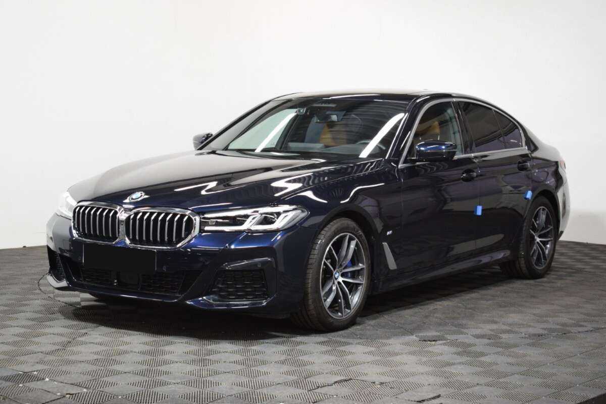 Купить BMW 5 серии 520i, 2023, 11 731 км, фото №1
