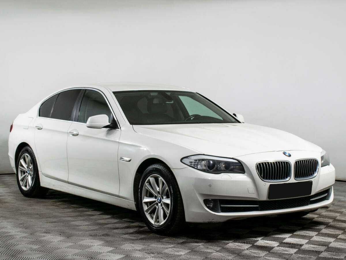 Купить BMW 5 серии 520i, 2012, 130 803 км, фото №3