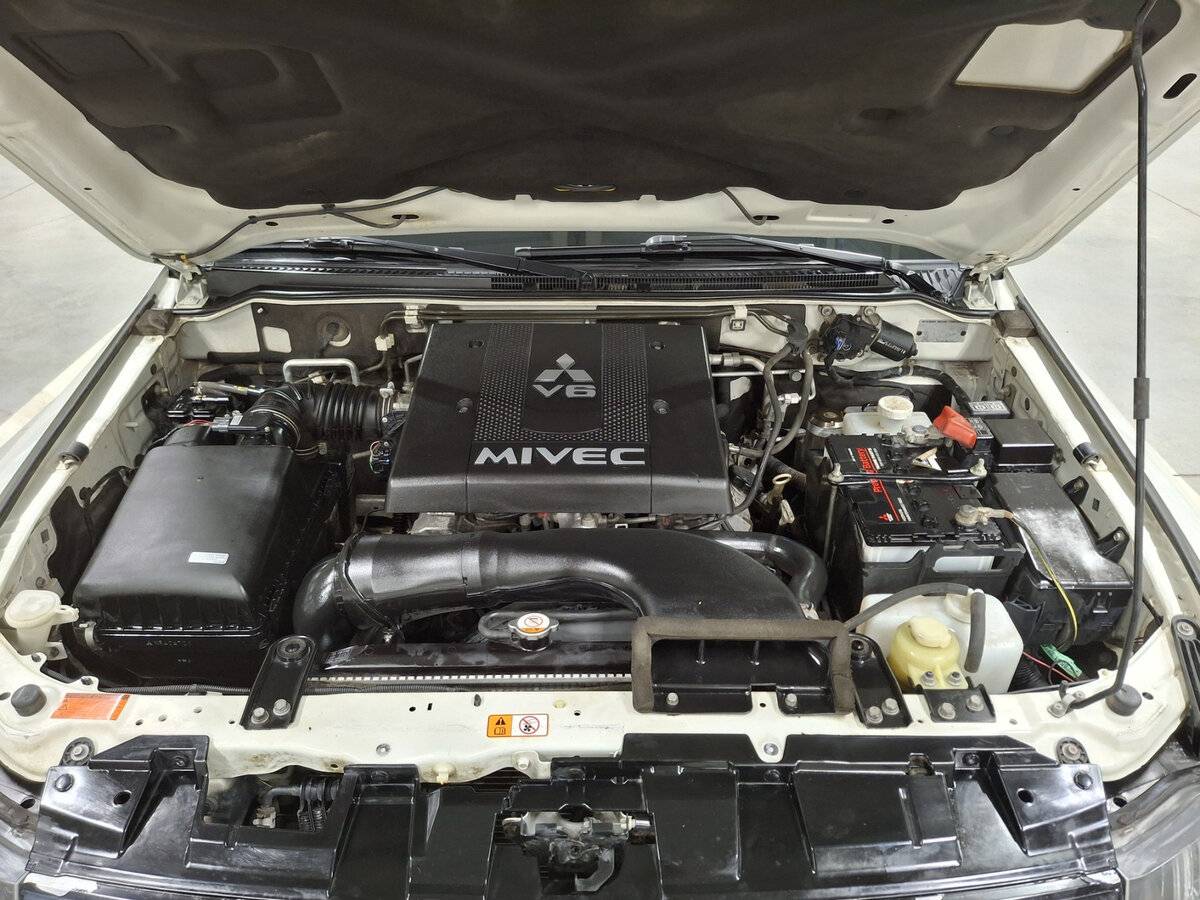 Купить Mitsubishi Pajero IV Рестайлинг 2, 2020, 108 047 км, фото №9