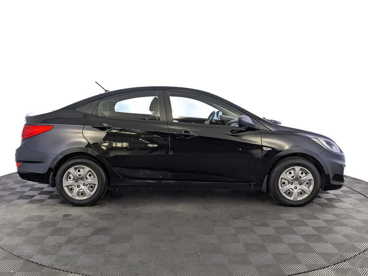 Купить Hyundai Solaris, 2013, 140 747 км, фото №4