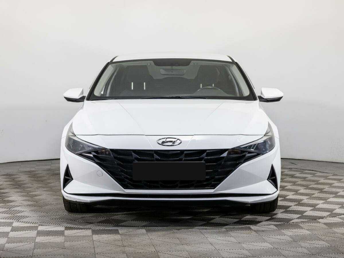 Купить Hyundai Elantra, 2020, 75 754 км, фото №2