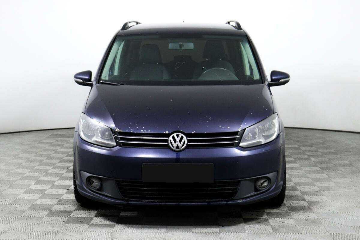 Купить Volkswagen Touran, 2012, 326 100 км, фото №2