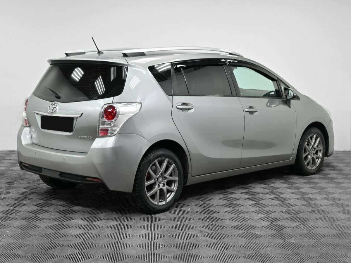 Купить Toyota Verso, 2013, 168 000 км, фото №2