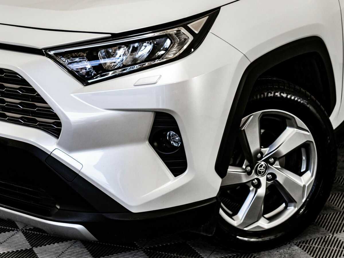 Купить Toyota RAV4, 2020, 60 000 км, фото №2