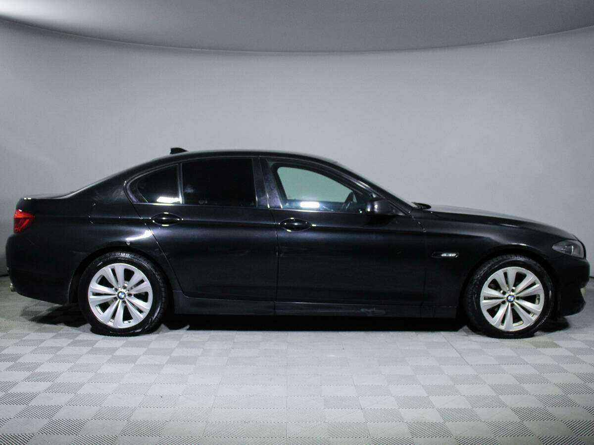 Купить BMW 5 серии 528i xDrive, 2012, 237 085 км, фото №3