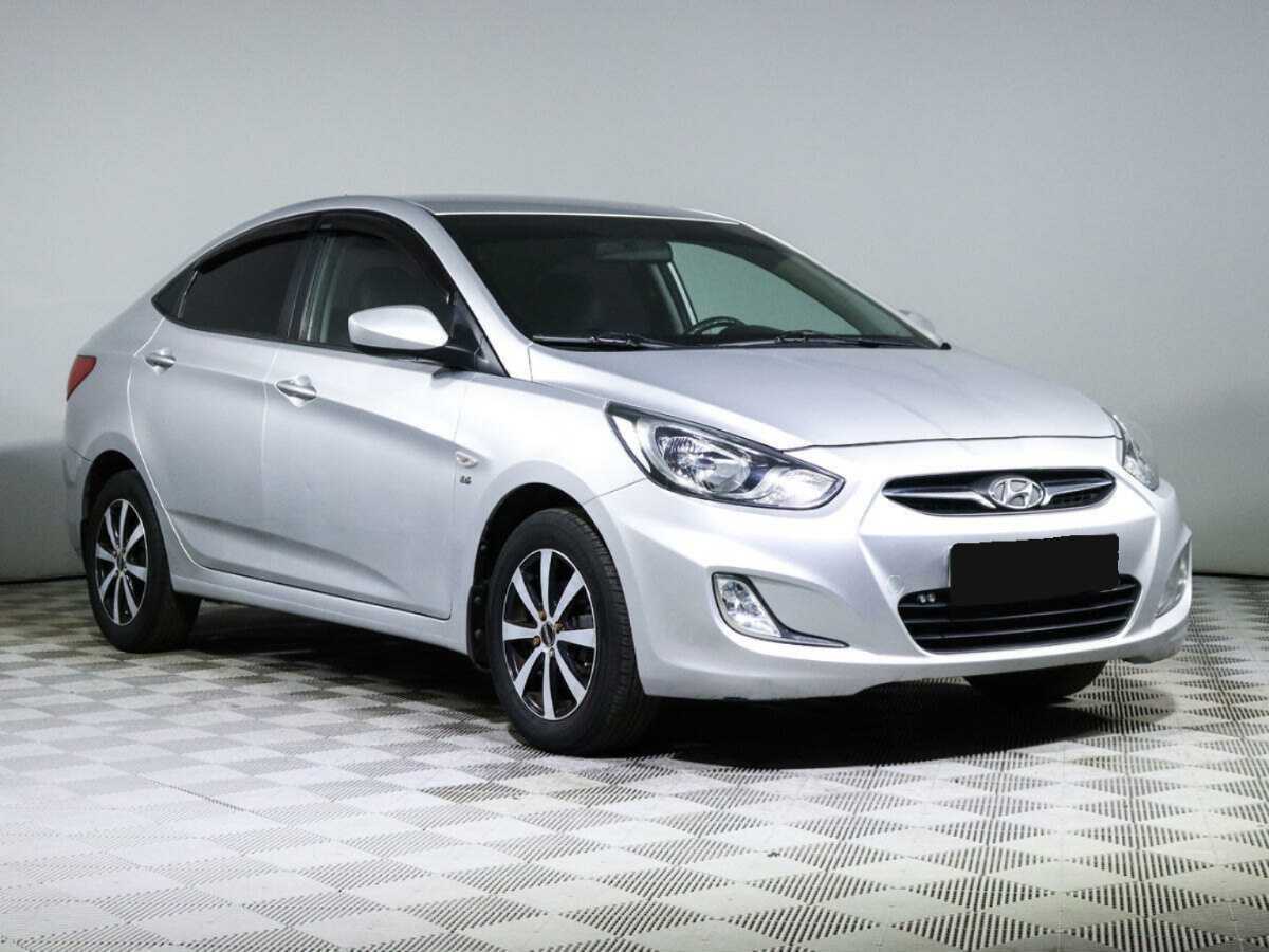 Купить Hyundai Solaris, 2011, 83 731 км, фото №3