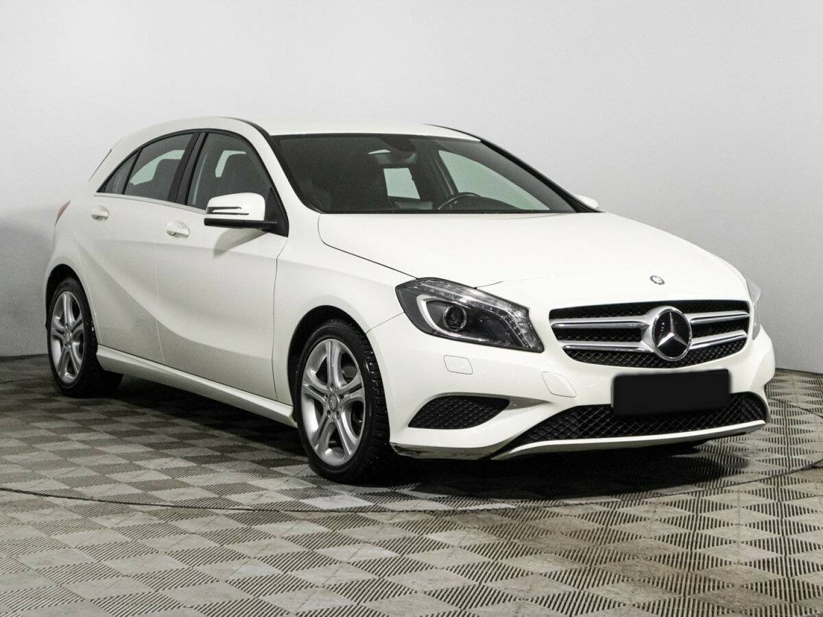 Купить Mercedes-Benz A-Класс 180, 2013, 75 397 км, фото №3