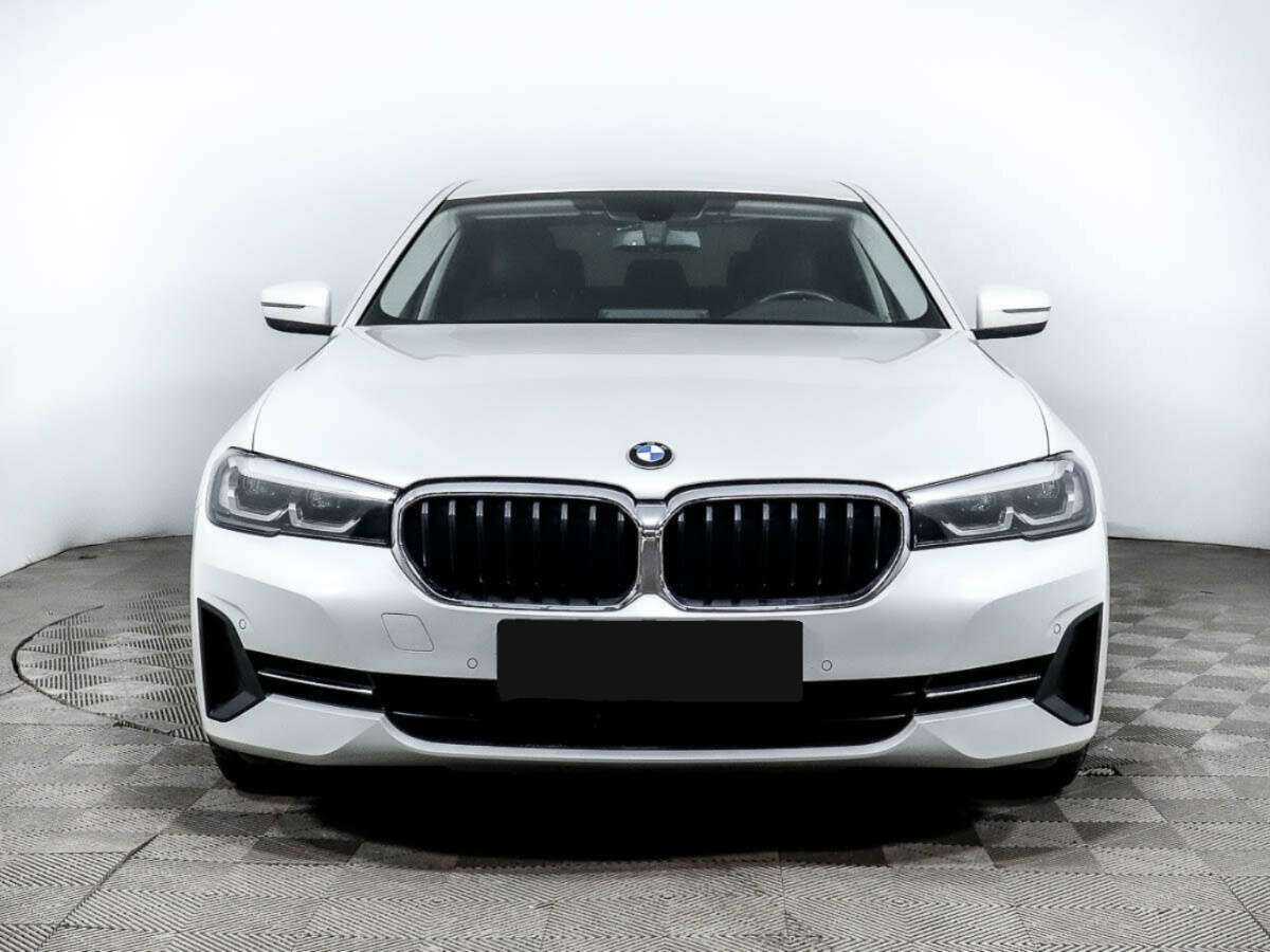 Купить BMW 5 серии 520d, 2020, 60 061 км, фото №2