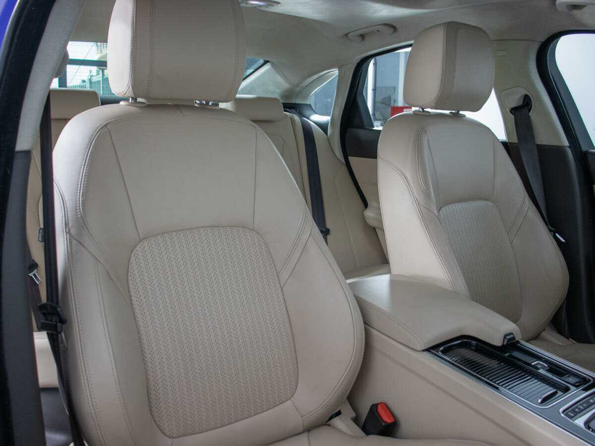 Купить Jaguar XF, 2019, 78 130 км, фото №10