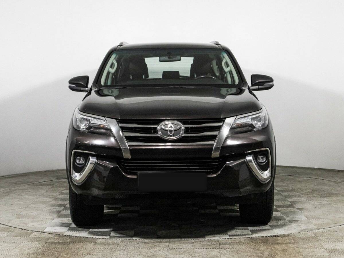 Купить Toyota Fortuner, 2017, 72 296 км, фото №2