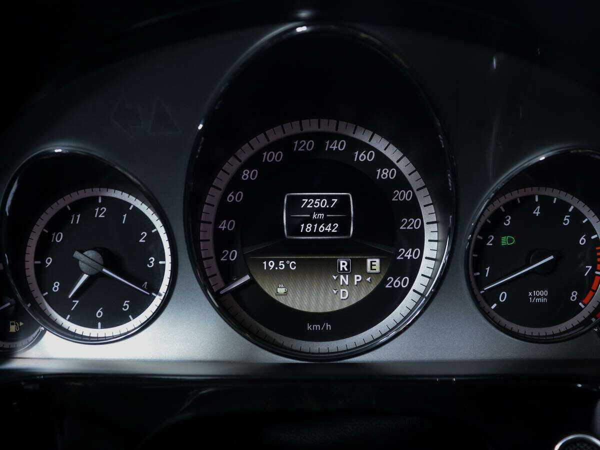 Купить Mercedes-Benz E-Класс 350, 2012, 181 641 км, фото №10