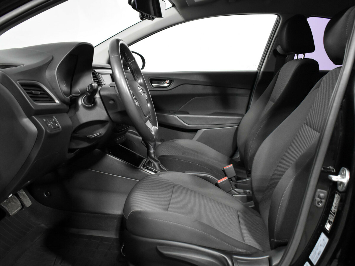 Купить Hyundai Solaris II, 2017, 101 421 км, фото №10