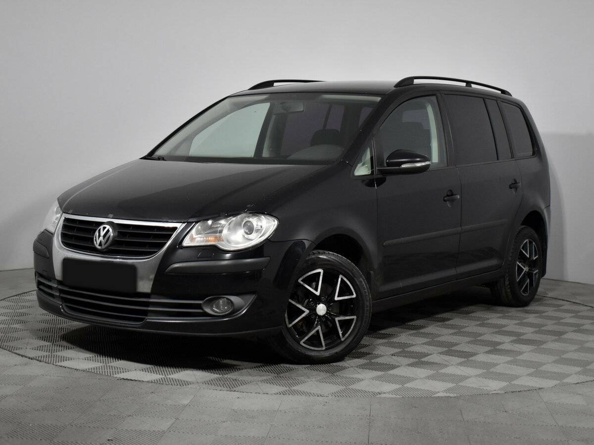 Купить Volkswagen Touran, 2010, 215 585 км, фото №1