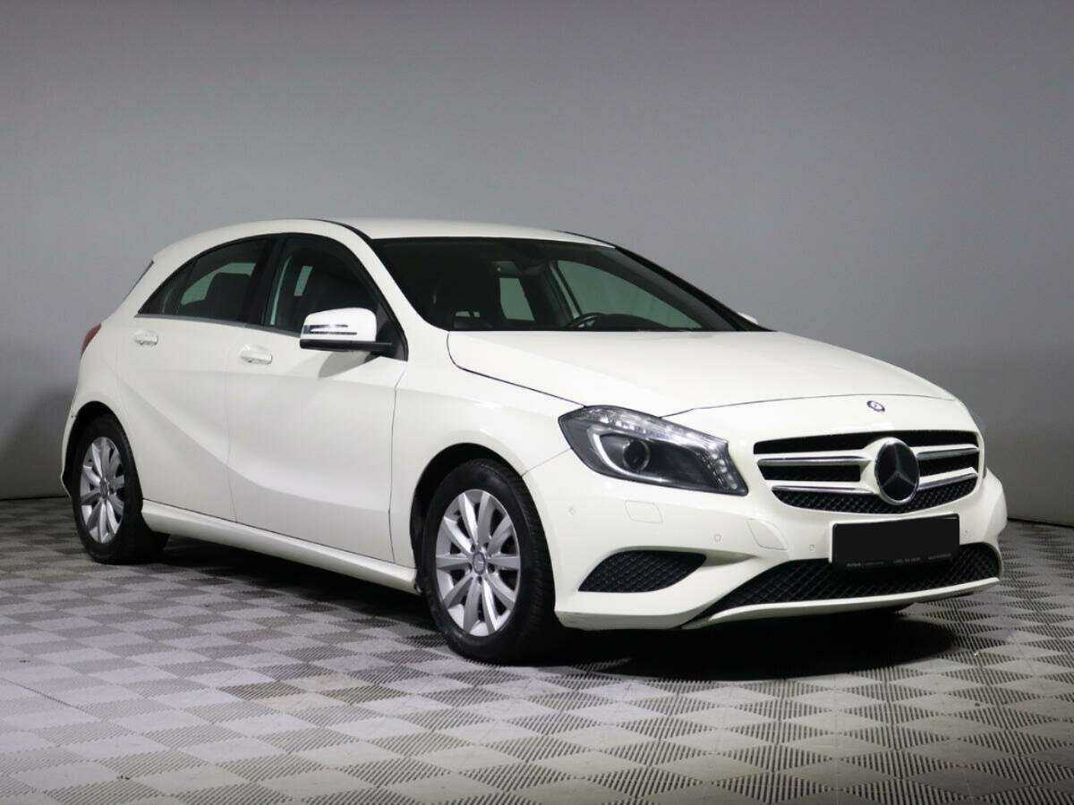 Купить Mercedes-Benz A-Класс 180, 2014, 76 300 км, фото №3
