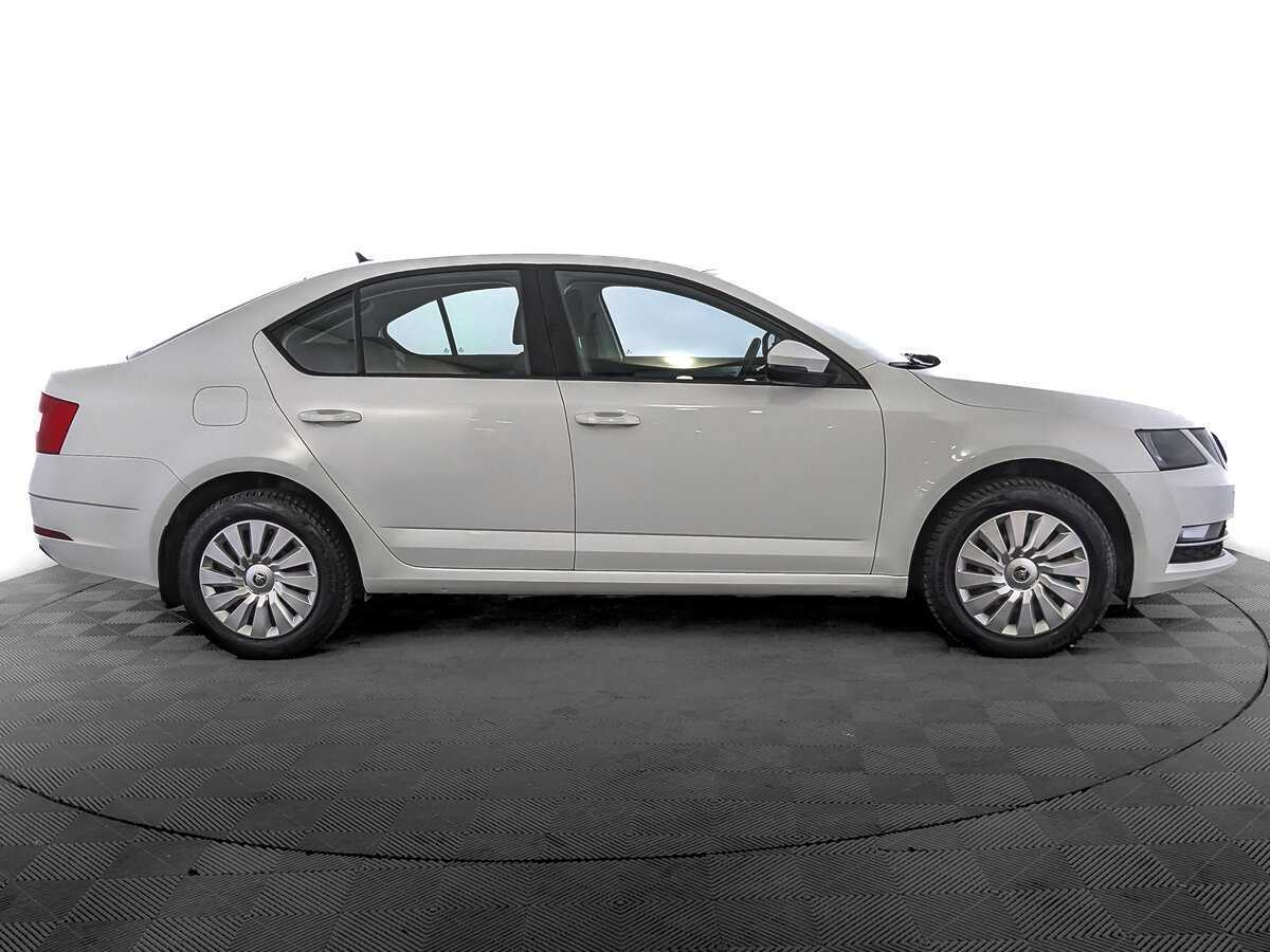 Купить Skoda Octavia, 2017, 140 461 км, фото №4