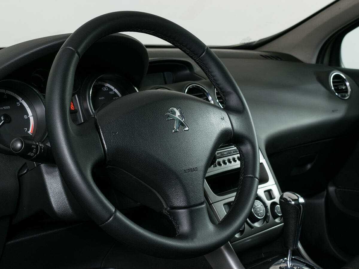 Купить Peugeot 308, 2011, 135 000 км, фото №11